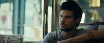  / Tracers (2015)